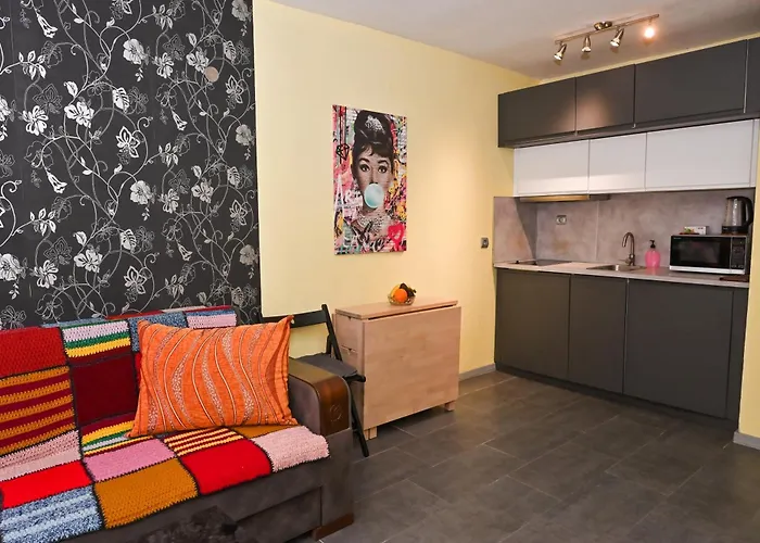 Eli Center * בורגאס