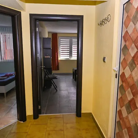 Eli Center Apartment Burgas